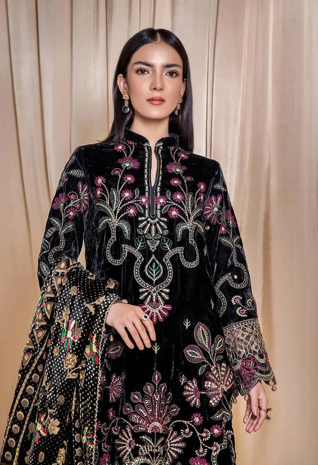Adans Libas Velvet Palachi