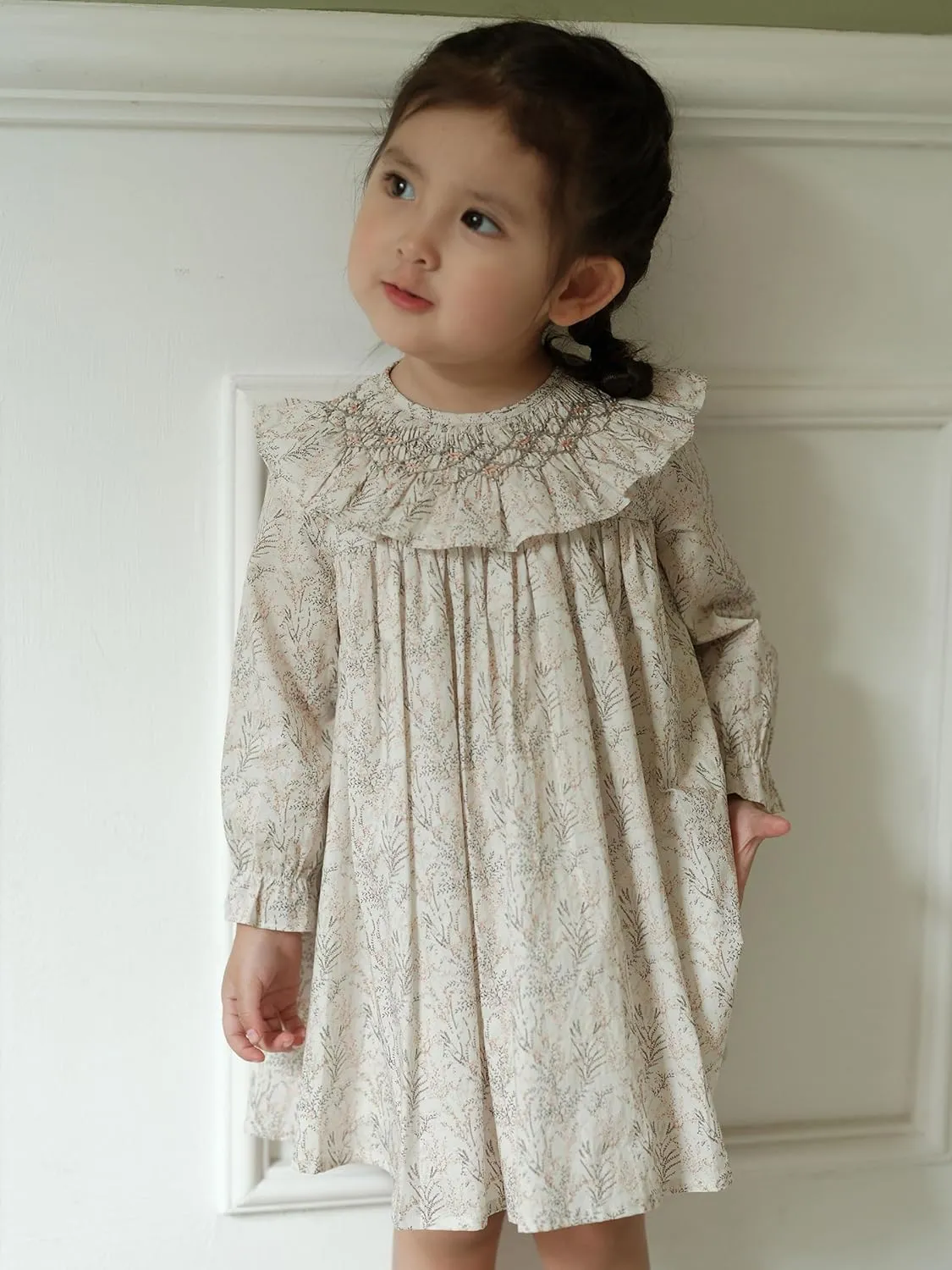 Baby Girls Long Sleeve Smocking Clothing Toddler Fall Floral Smocked Dress Vintage Dresses for Christmas Birthday Holiday