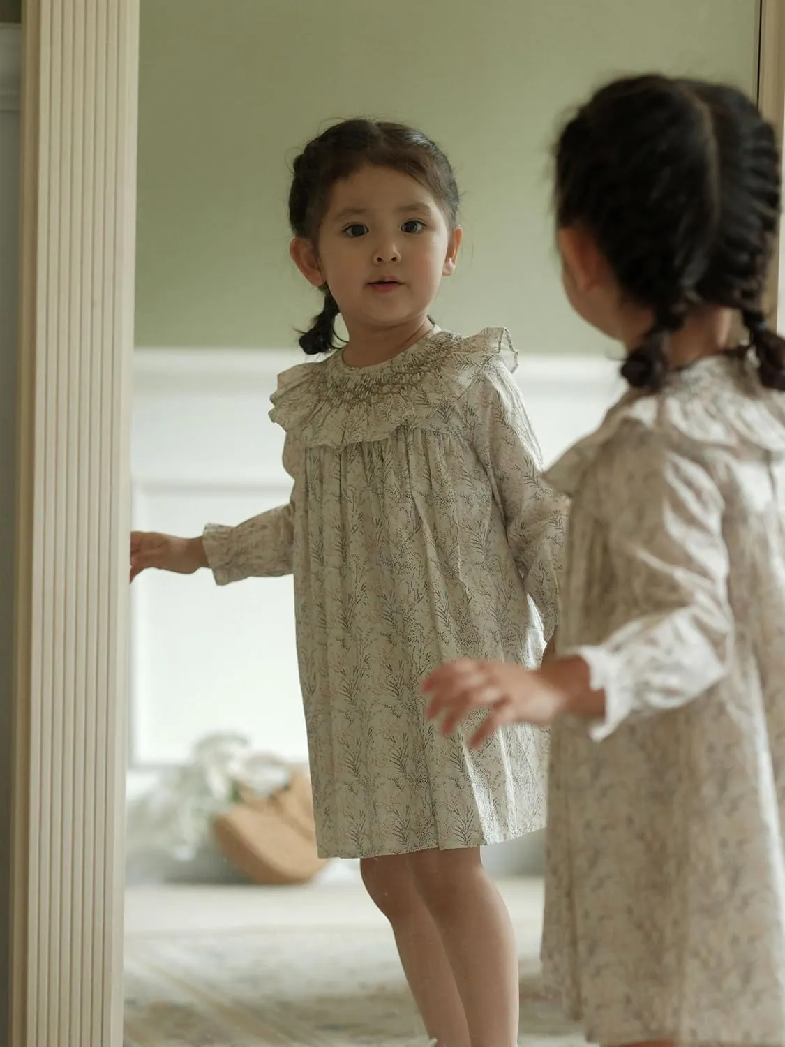 Baby Girls Long Sleeve Smocking Clothing Toddler Fall Floral Smocked Dress Vintage Dresses for Christmas Birthday Holiday