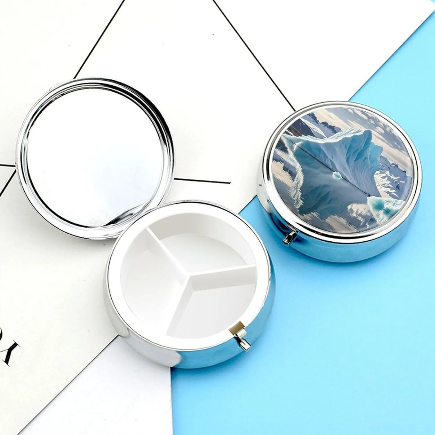 Blue Iceberg Medicine Pill Case, 3 Compartment Round Pill Box, Portable Decorative Medicine Organizer for Pocket Or Purse Vitamin Organize