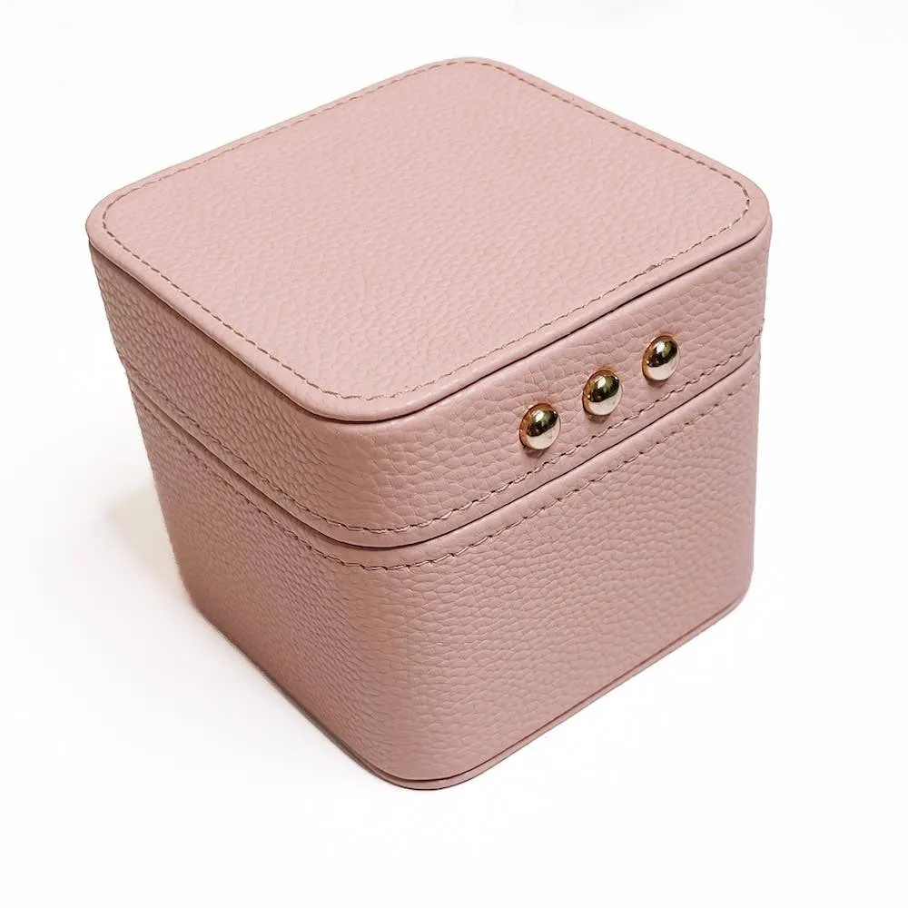 Box Travel Organizer