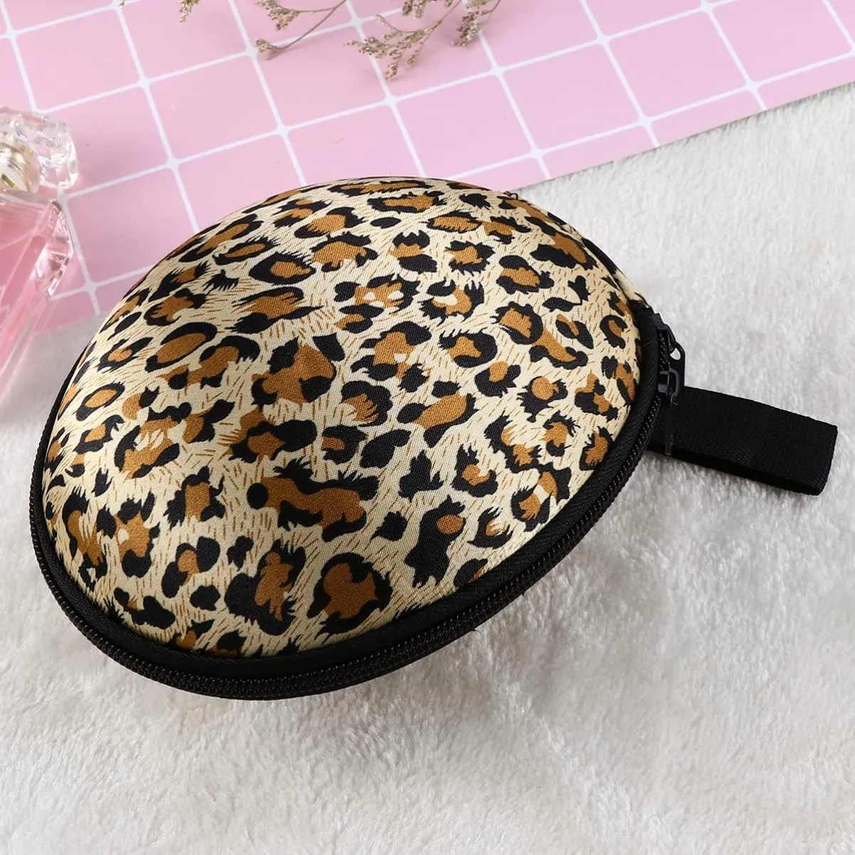 Cabilock 3pcs Invisible Bra Storage Case Silicone Travel Case for Women Bra Bag Zipper Small Leopard Print