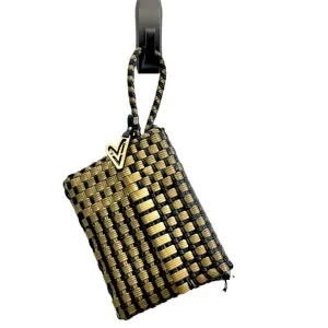 Carlota Wristlet Gold / Black