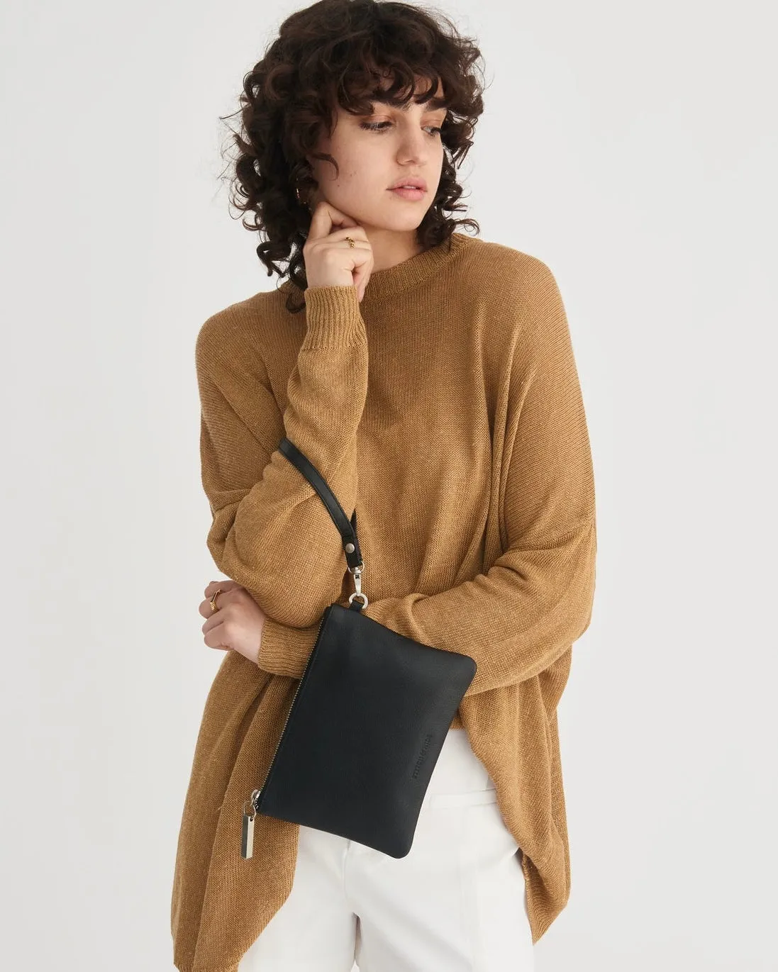Cassie Clutch (Black)