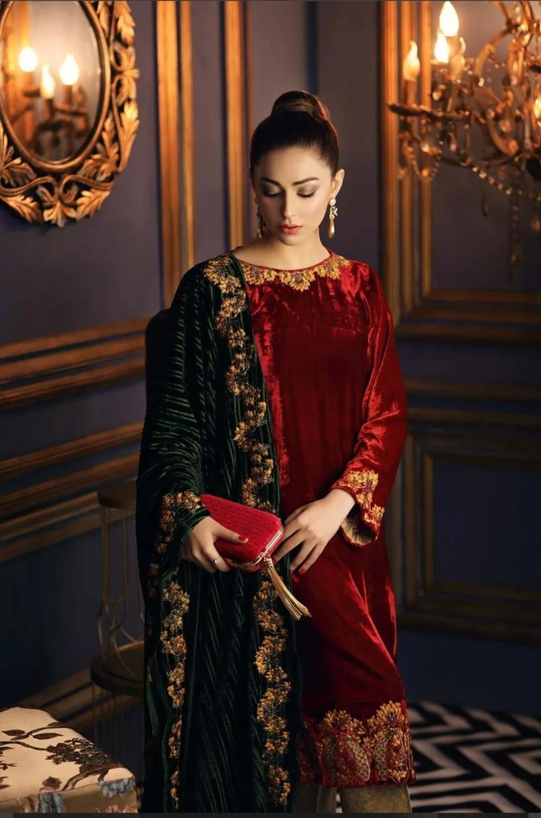 Charizma Signora Velvet Collection/Pioneer Red VVT-02