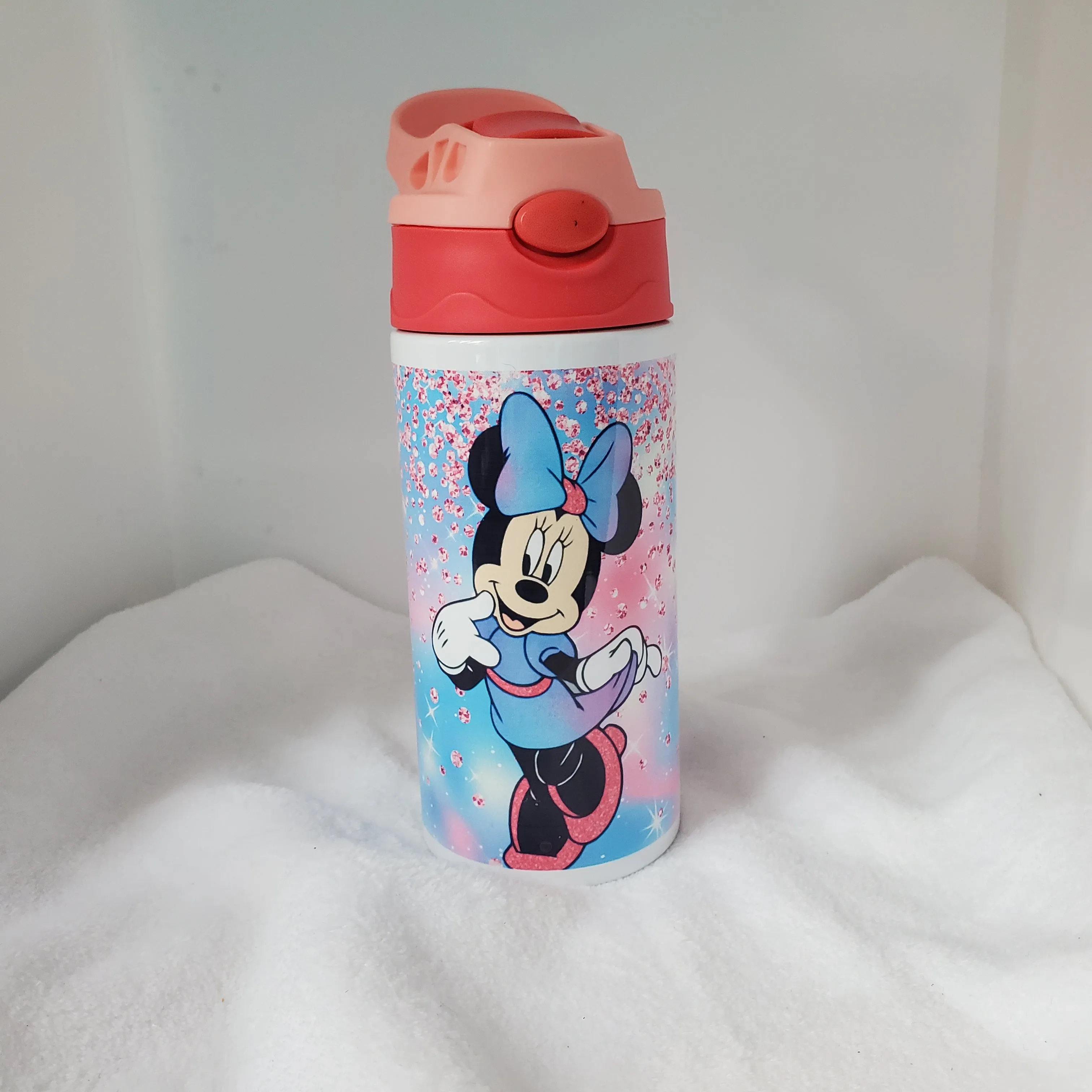 Child's tumbler with Minnie