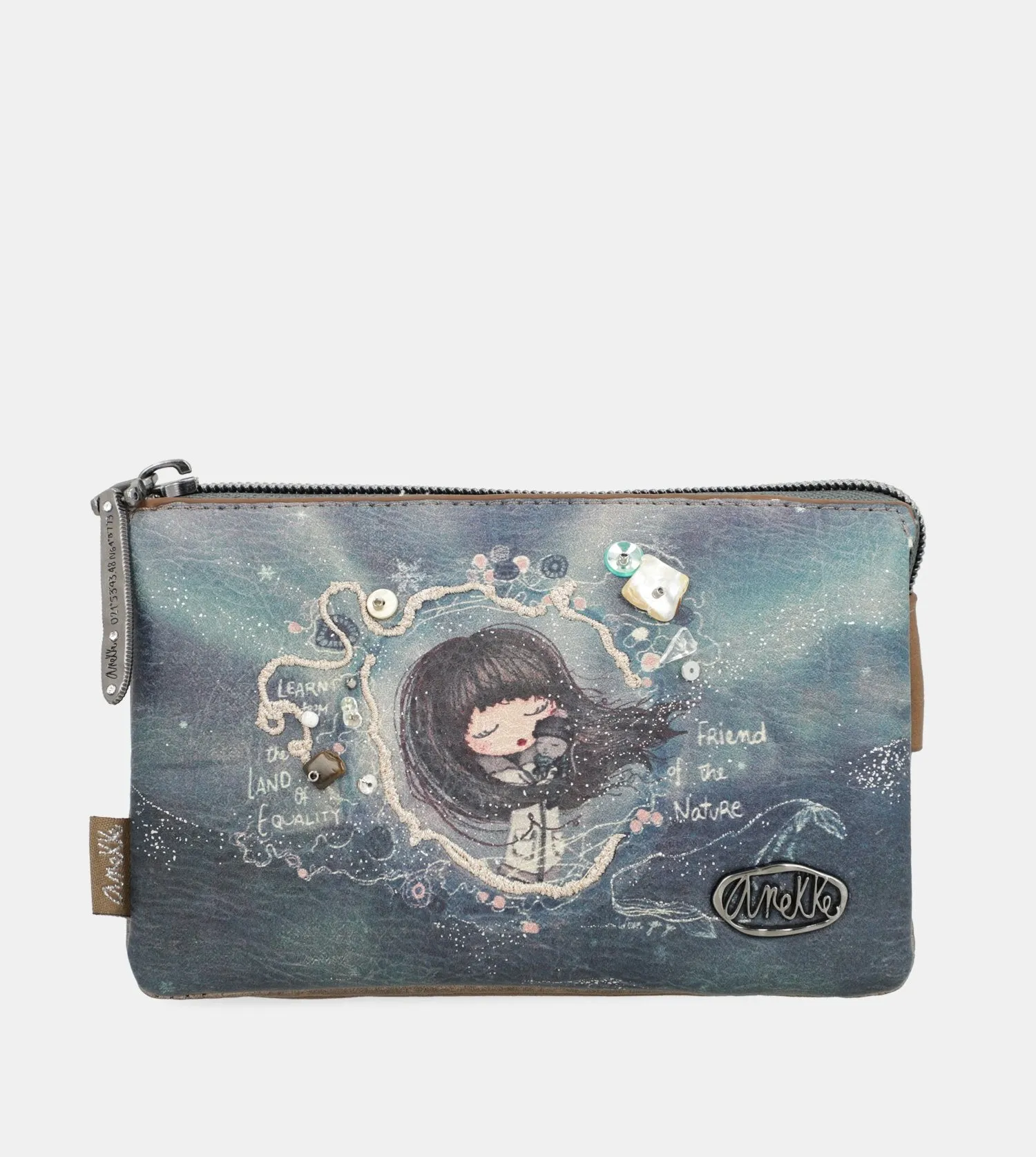 Delightful triple wallet