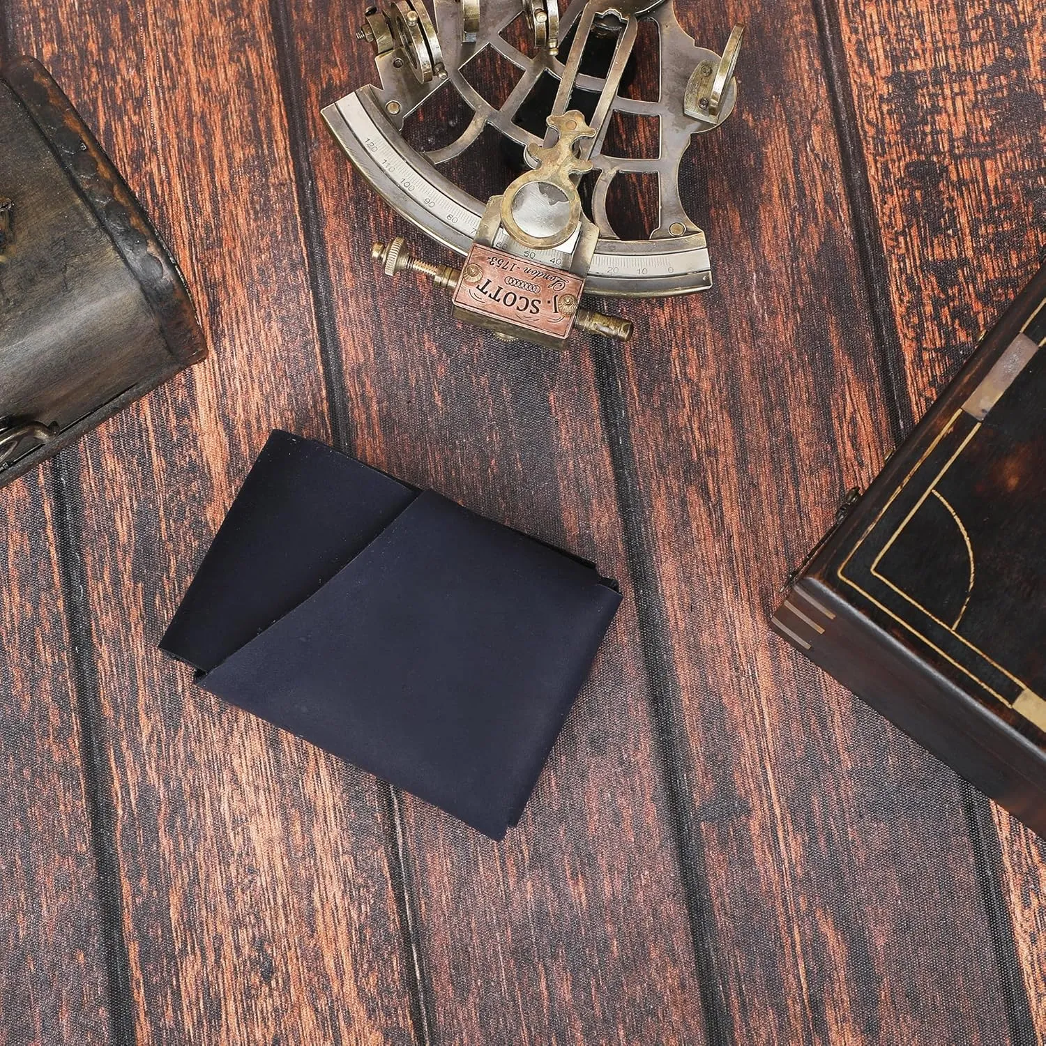 Elegant Full-Grain Leather Playing Card Holder - Handcrafted, Secure Playing Card Case - Ideal for Poker, Bridge - Stylish Travel Accessory (Blue)