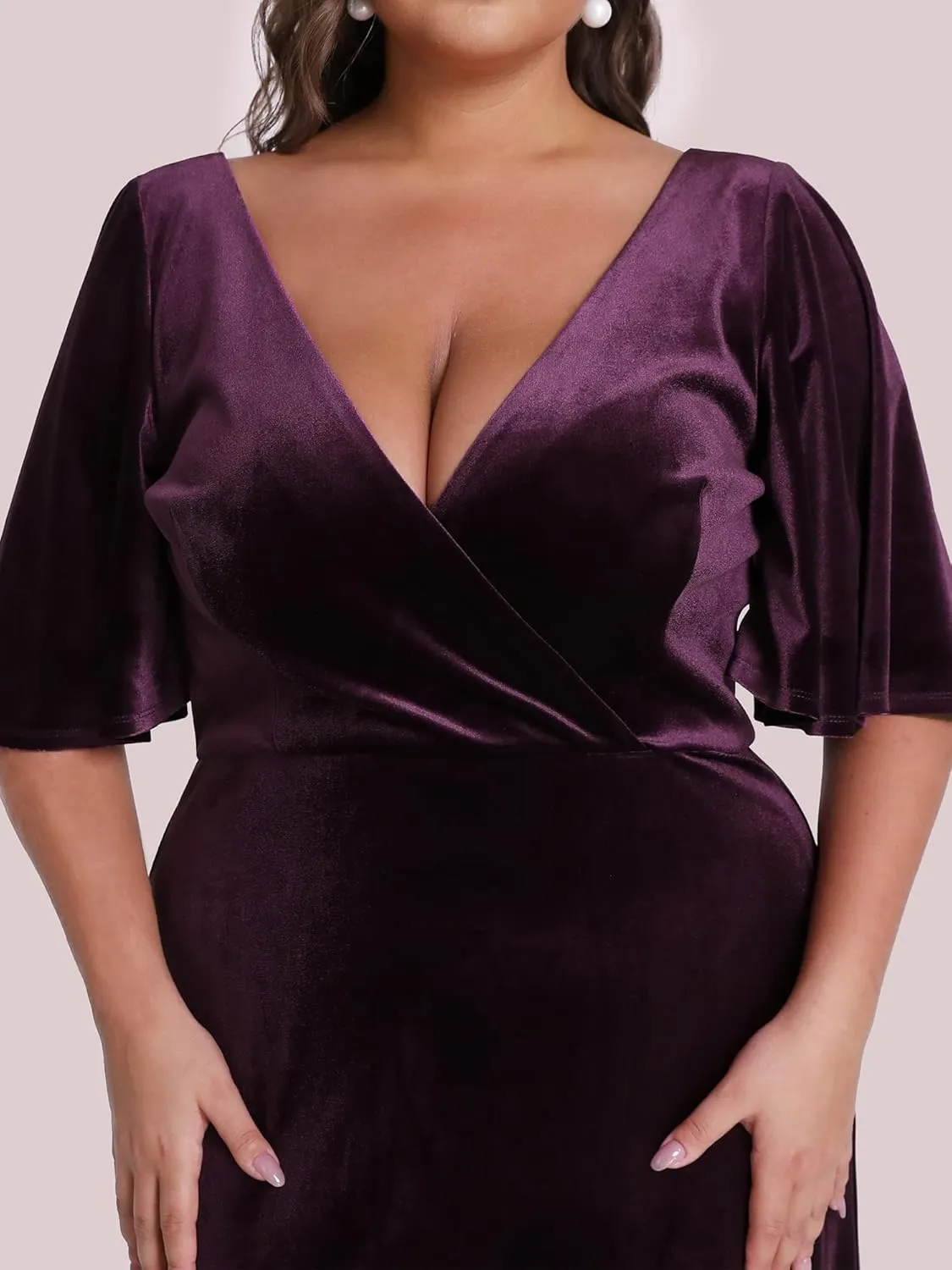 Ever-Pretty Women's Retro V-Neck Ruffles Sleeves A-line Velvet Maxi Winter Plus Size Formal Dress 00861-DA