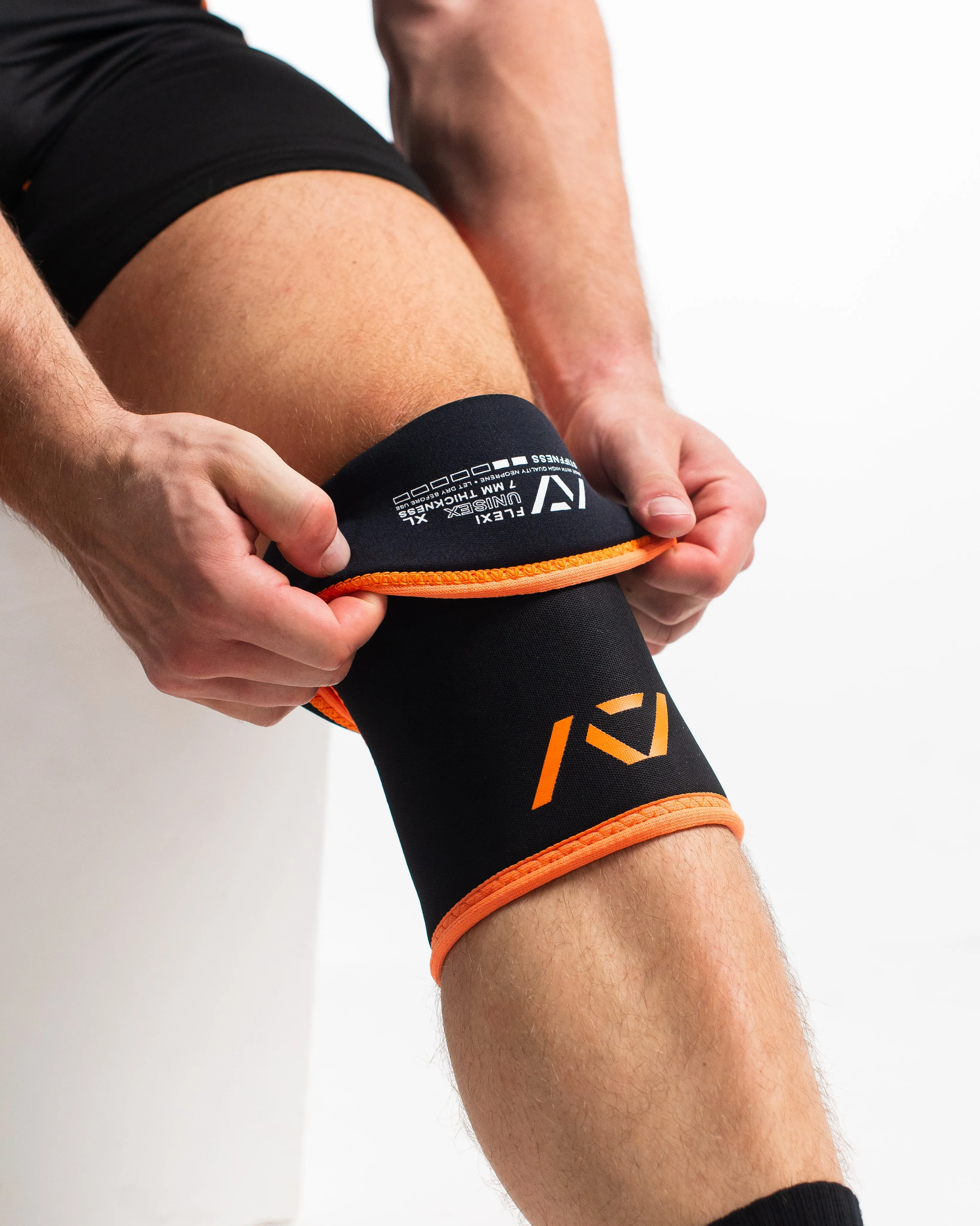 Hourglass Knee Sleeves - Blaze