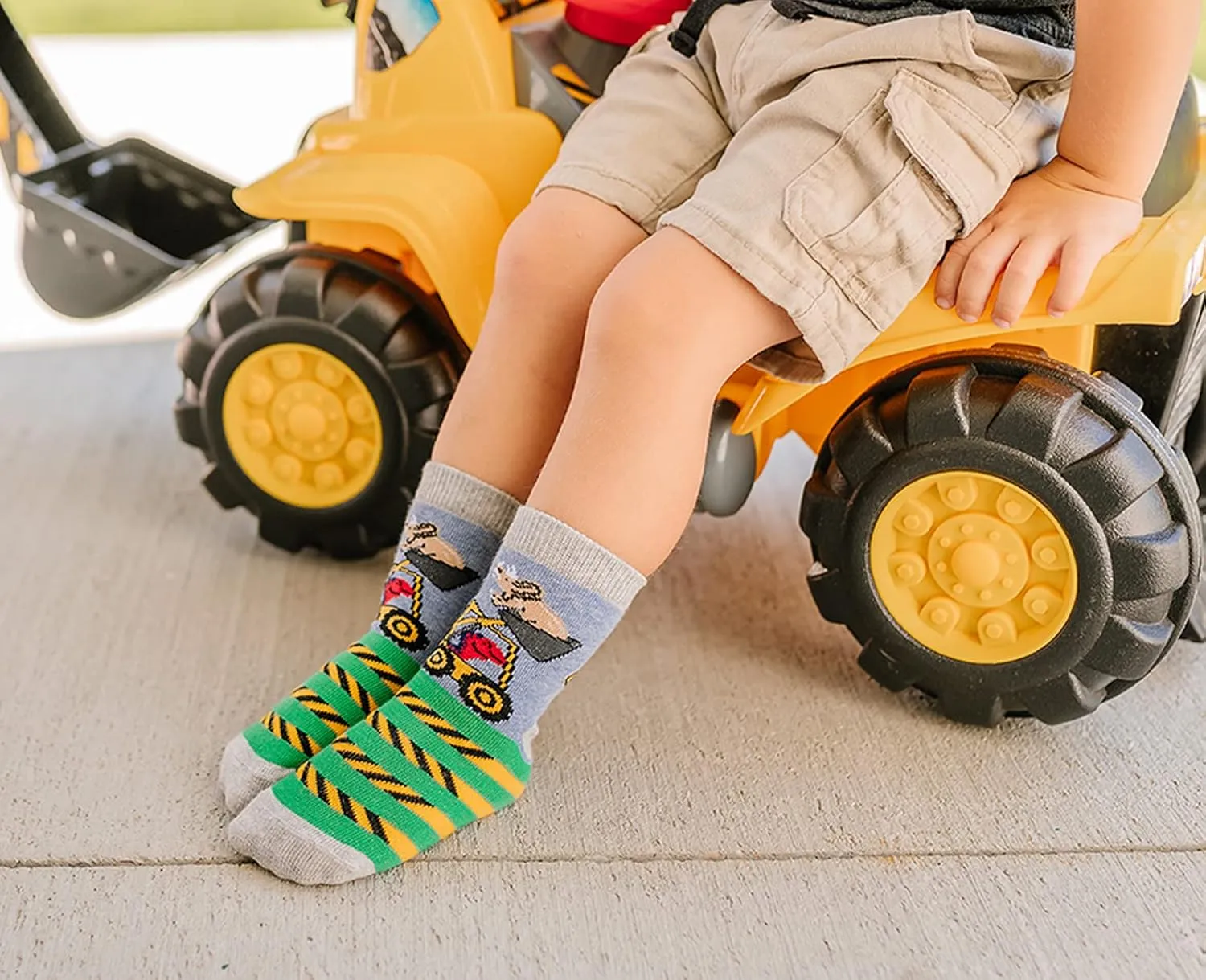 Jefferies Socks Boys' Dinosaur Construction Crew Socks 6 Pack