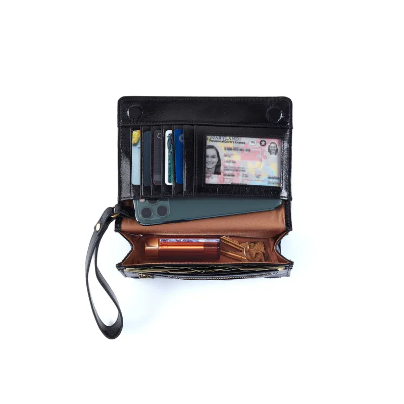 Jill Wristlet in Natural