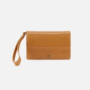 Jill Wristlet in Natural