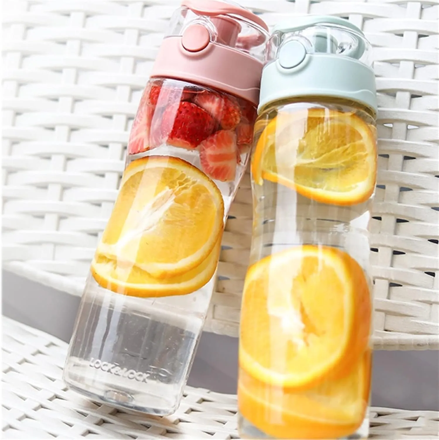 kettles Large Capacity Plastic Water Bottles with One-Click Push Button,Durable Portable Sports Bottles,Leakproof Cups Sealed Lid canteen(D)