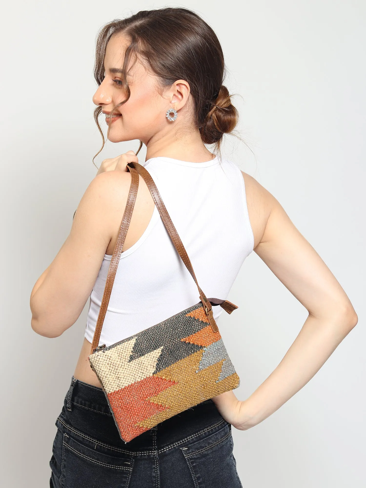 LAURIS - KILIM & LEATHER  SLING BAG