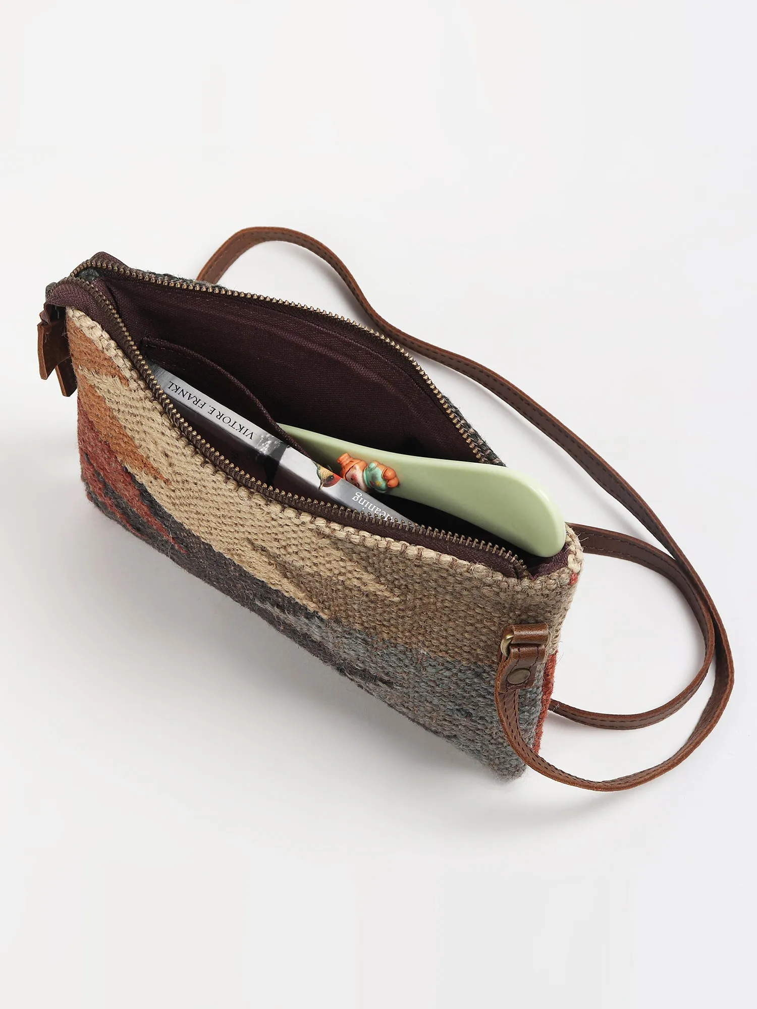 LAURIS - KILIM & LEATHER  SLING BAG