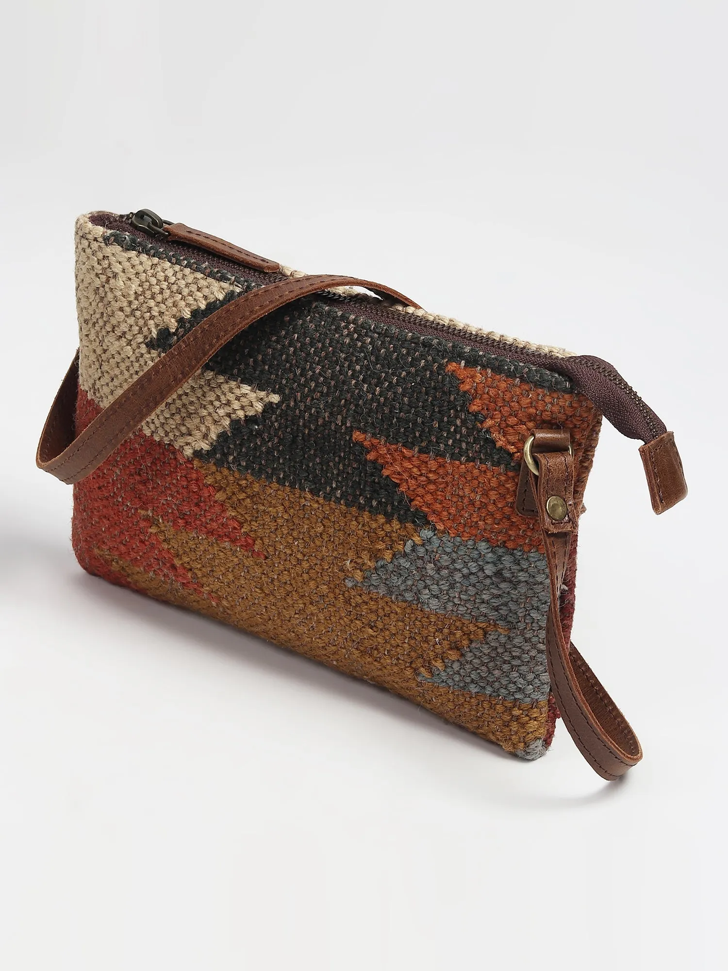LAURIS - KILIM & LEATHER  SLING BAG