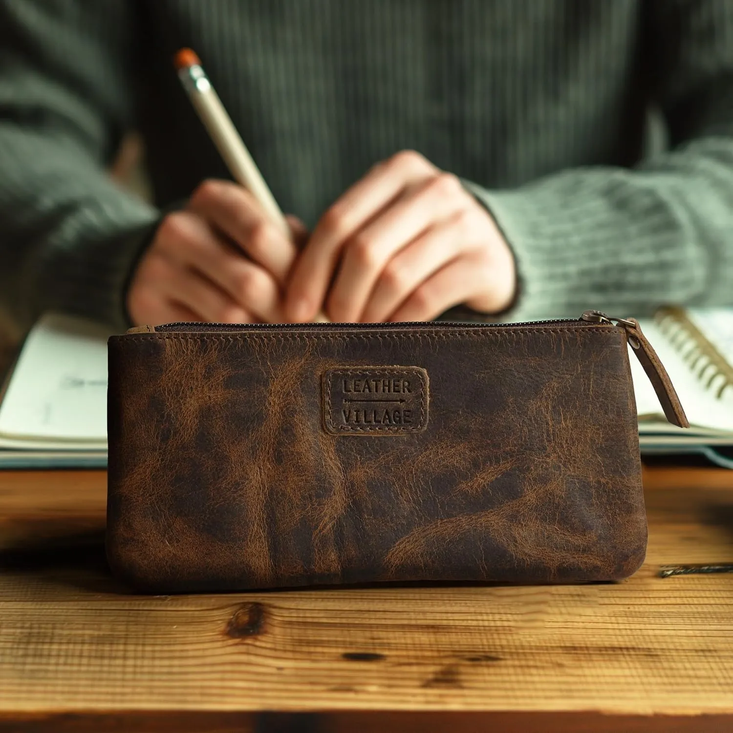LEATHER VILLAGE Leather Pencil Pouch Pen Case - Rustic/Vintage Brown - 8"X4"- Double Pocket - Elegant and Practical Zipper Pouch Holder for Artists, Men, and Women