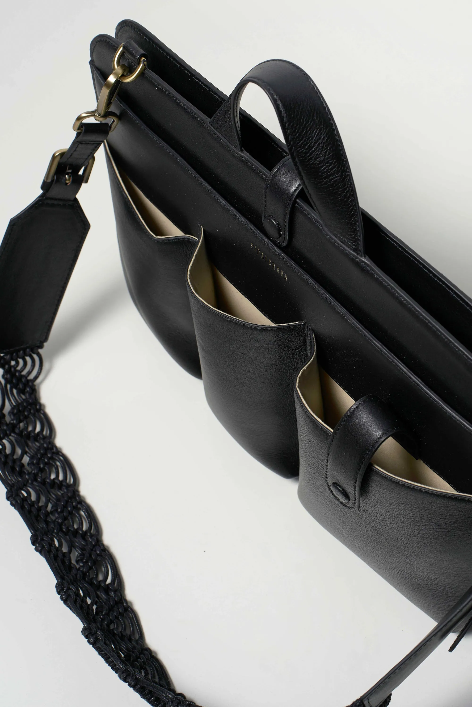 Lia Laptop (Leather) Black