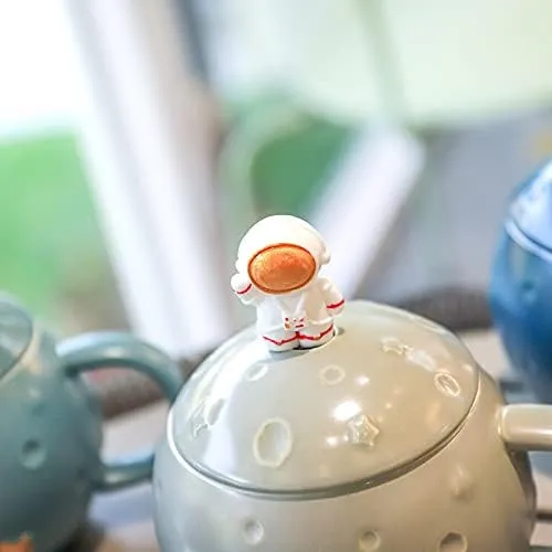 Minimalist Style Astronaut Mug with Spoon Lid Star Ceramic Coffee Cup Moon Tea Cup Gift Office Home (astronaut black, 400 ml)