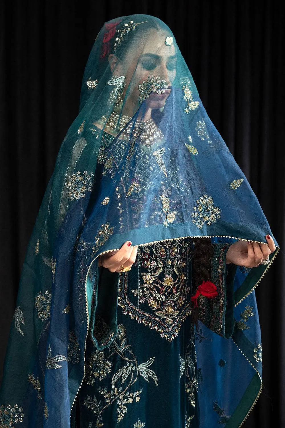 Nureh Maya Velvet/Lehar