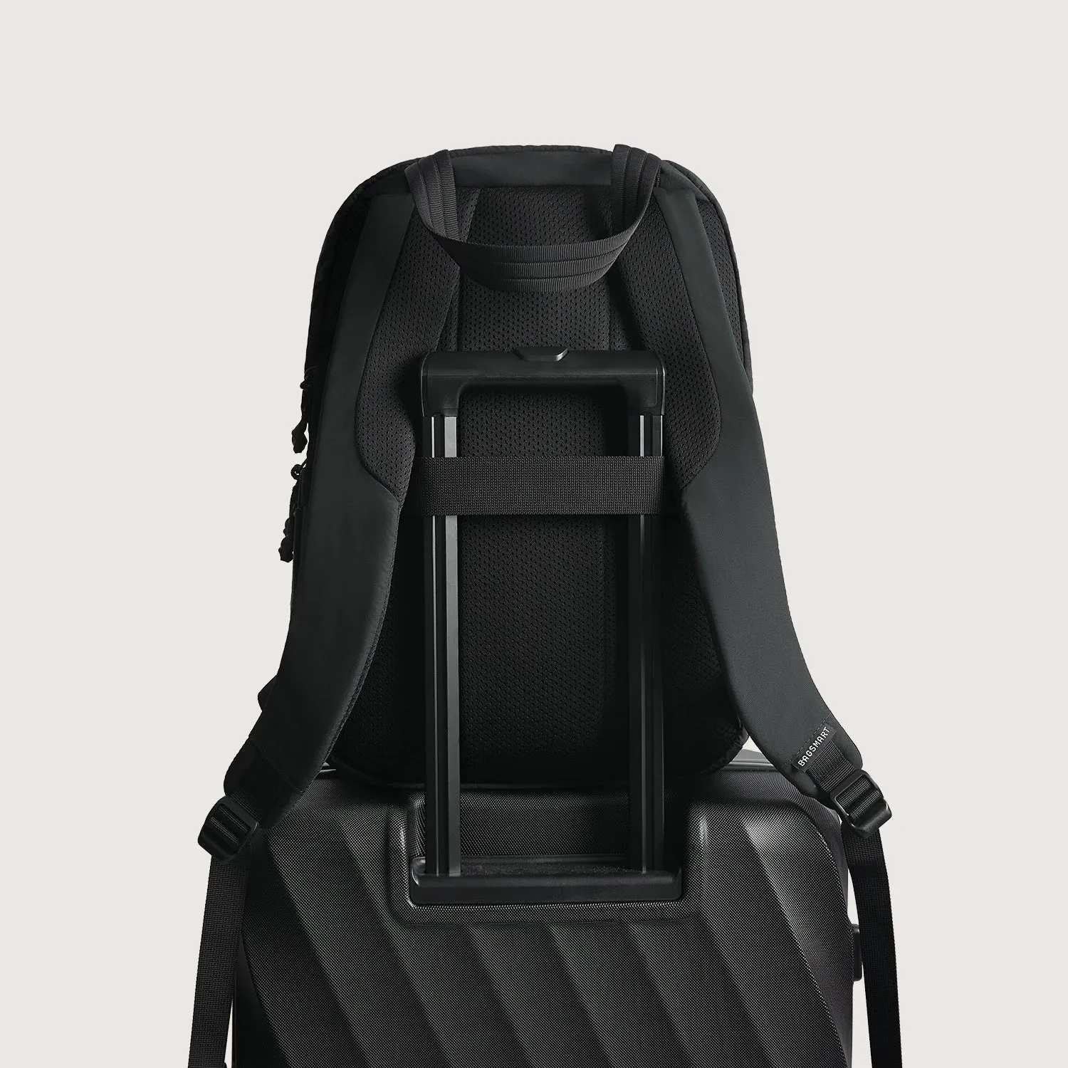 Paz 23L Work Backpack