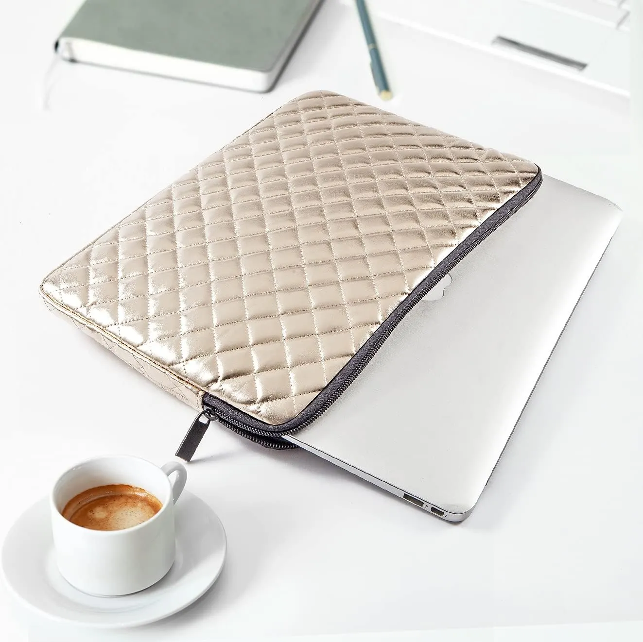 Puffy Laptop Sleeve 11 12 13 13.3 14 15 15.6 inch Case Protective Bag Quilted PU Leather Smooth Zipper Velvet Lined Padded Holder with Pocket