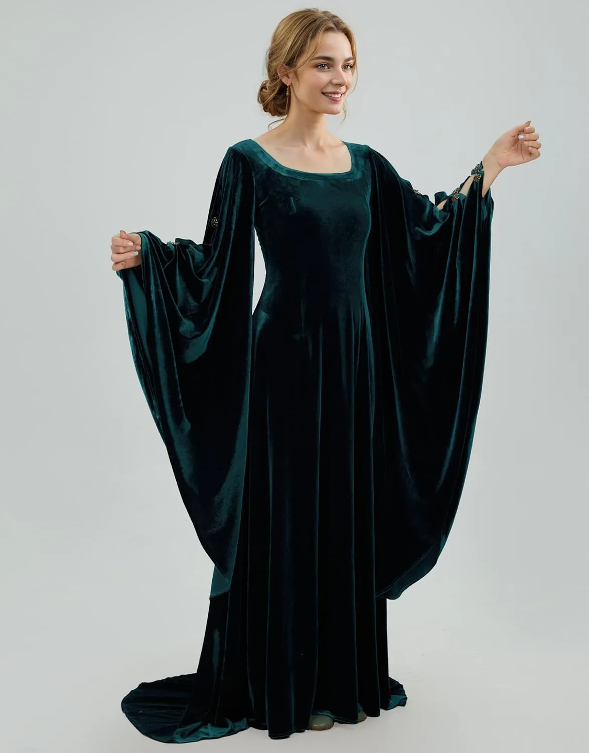 Renaissance Dress Women Retro Velvet Gown Vintage Medieval Costume Historical Celtic Dress with Wide Sleeves