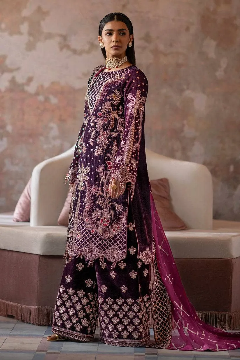 Restocked/Emaan Adeel Velvet 24/Anika