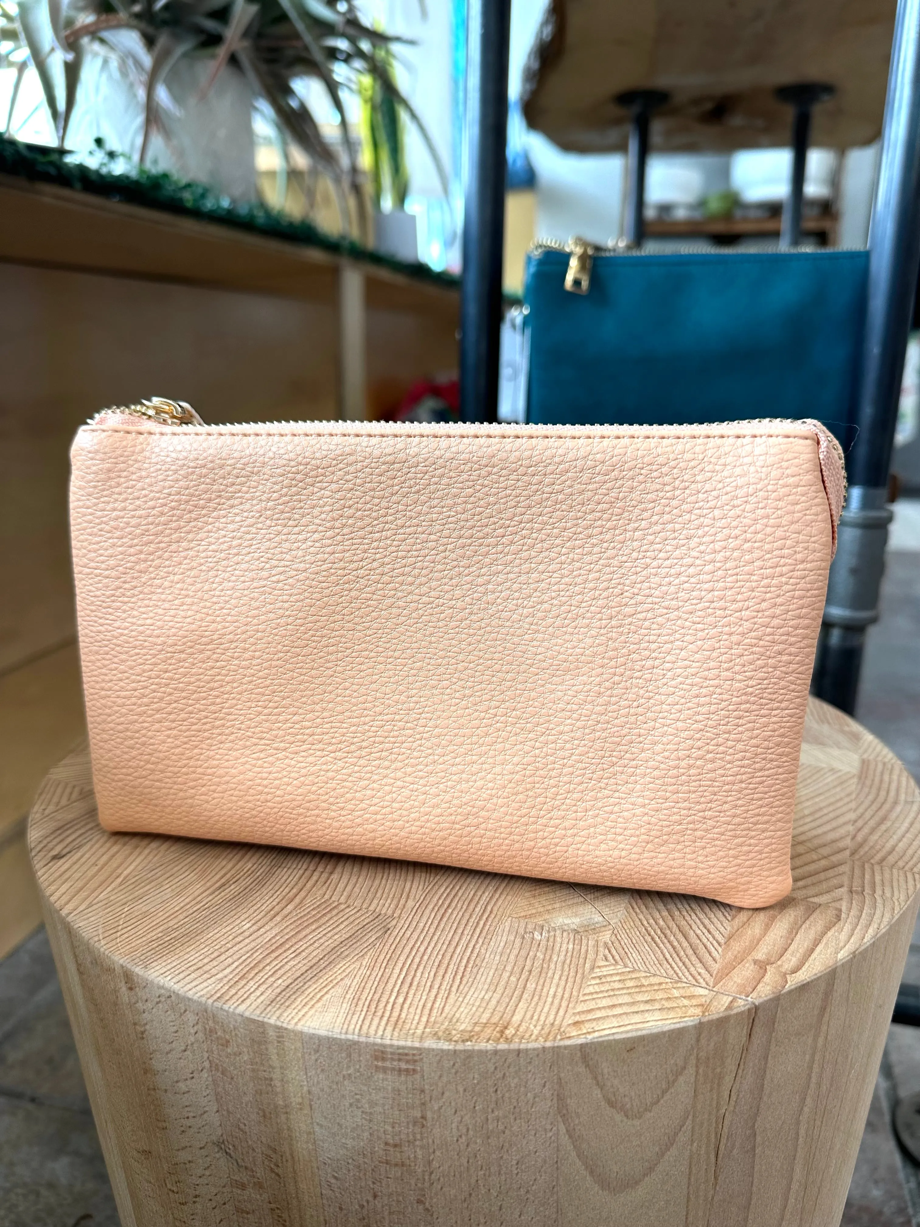 Riley Crossbody/Wristlet Purse