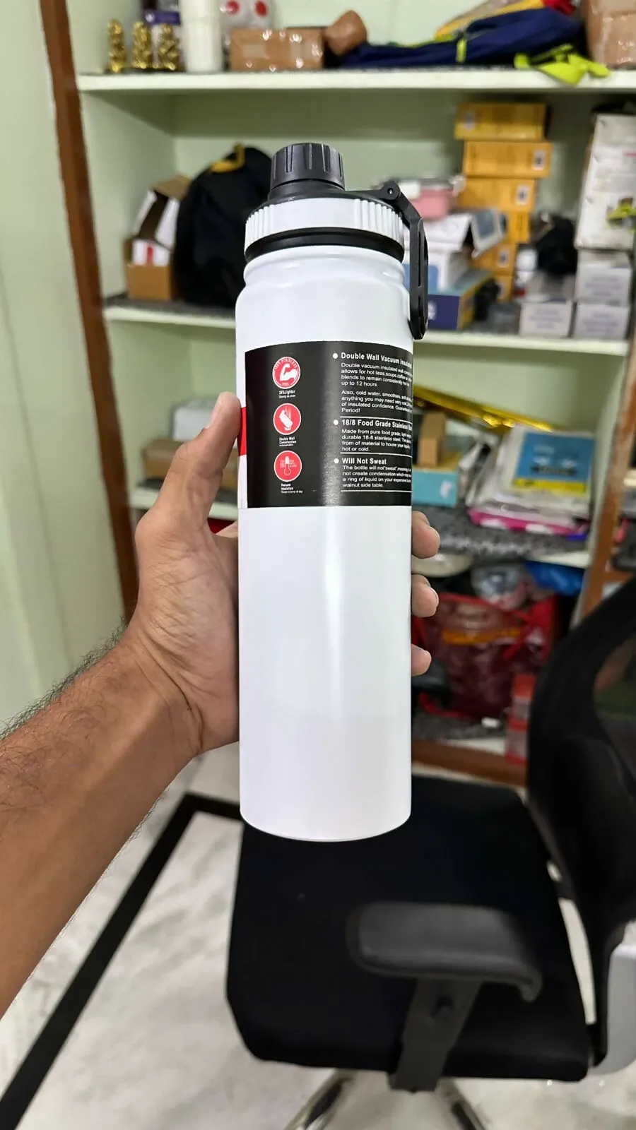 SLATOINDIA Double Lining Stainless Steel Leakproof Vacuum Insulated Bottle (Random Colors)