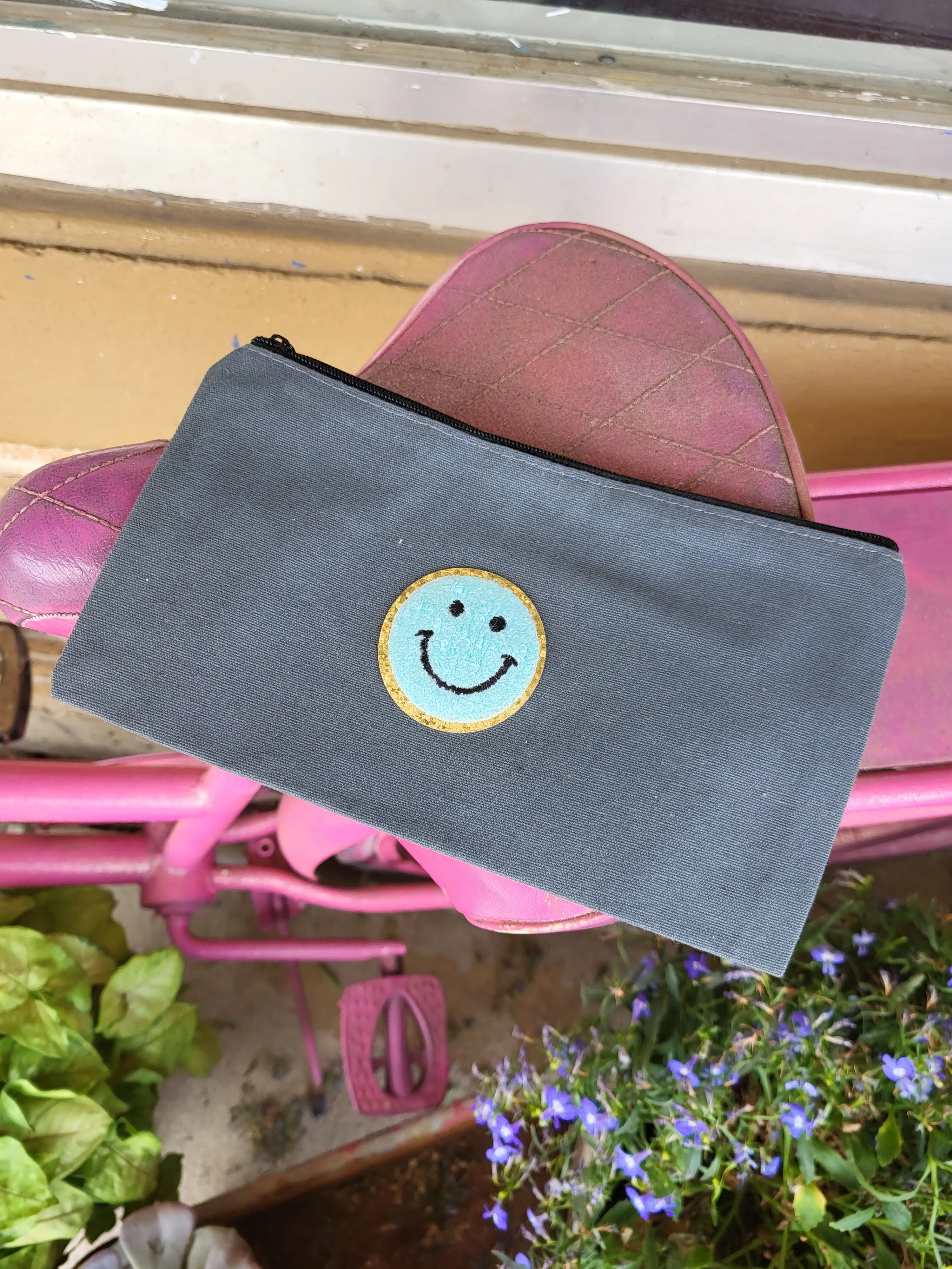 Smiley Zipper Pouch, Small