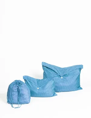 TRAVEL SET