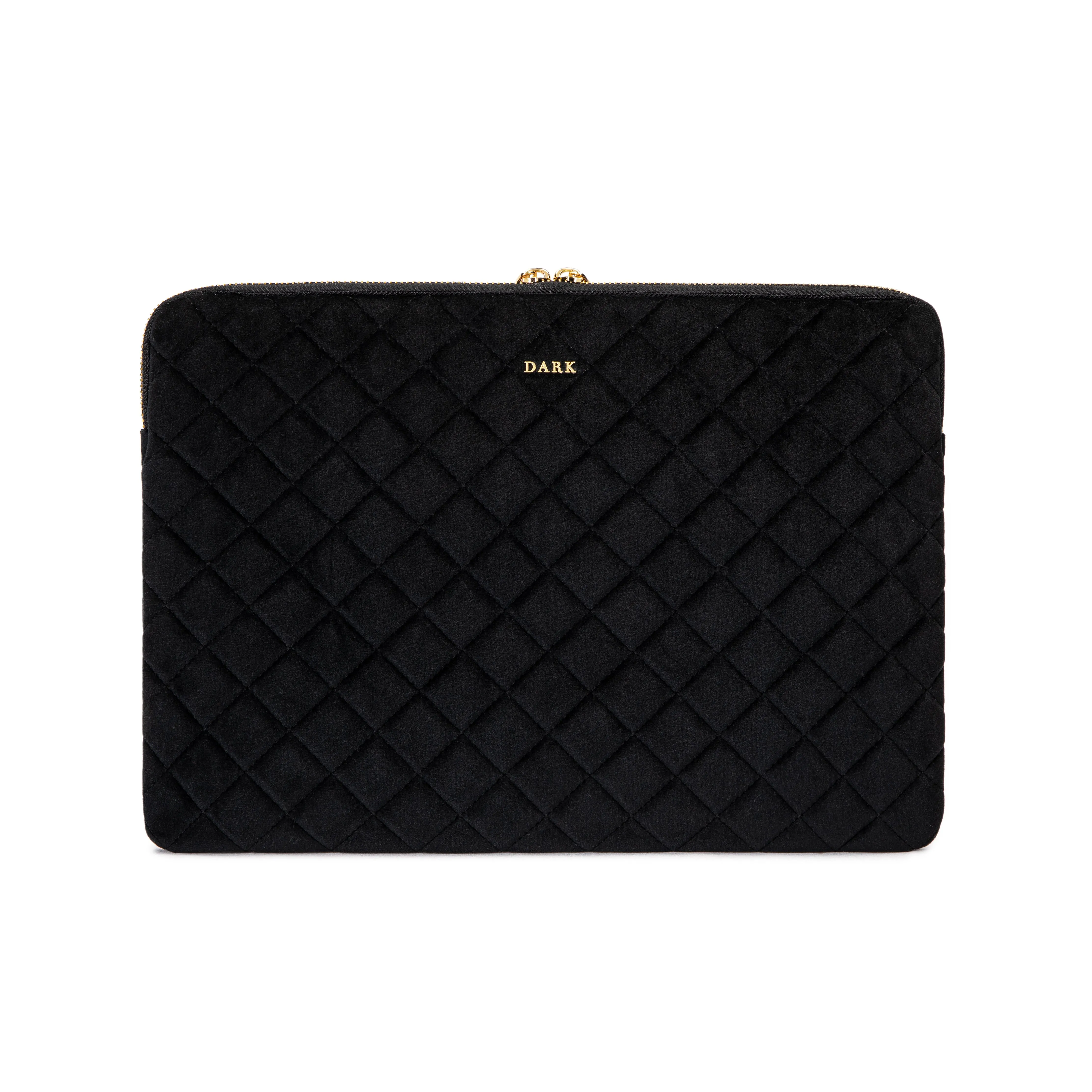 VELVET QUILTED MAC COVER BLACK
