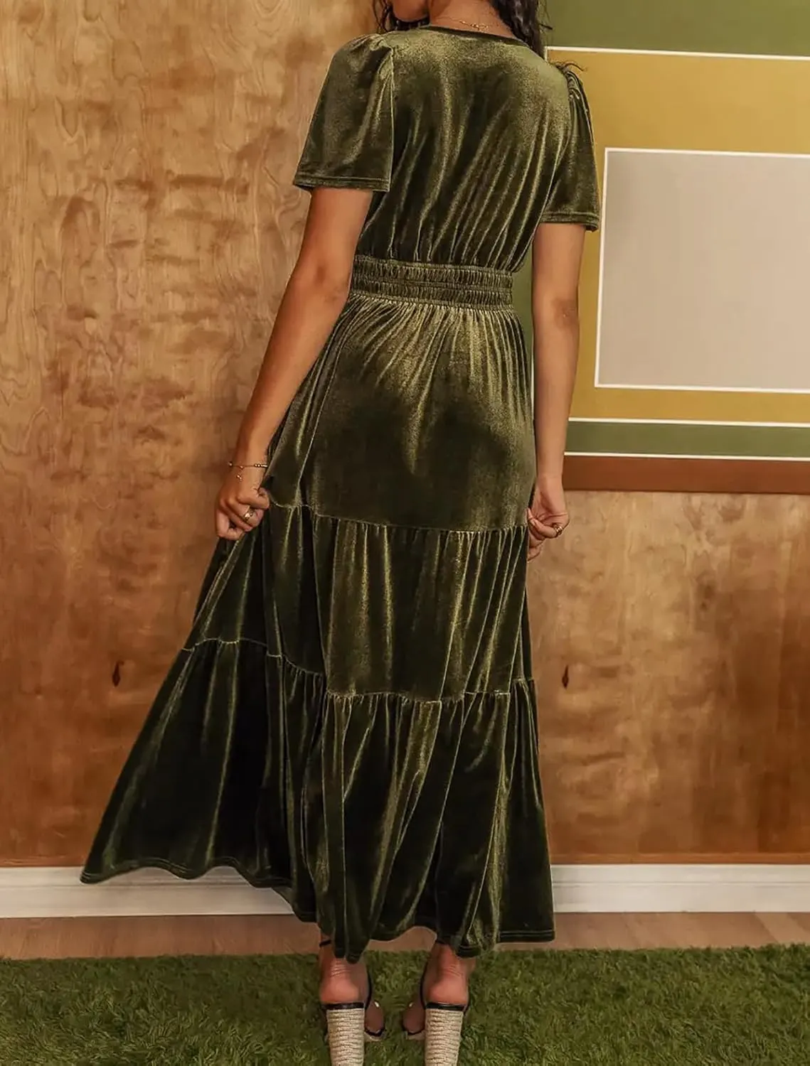 Women's Fall Winter Vintage Velvet Dress Short Sleeve V Neck Elastic Waist Tiered Ruffle A-Line Flowy Maxi Dress 2024