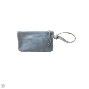 Wristlet Leather By Clothes Mentor, Size: Medium
